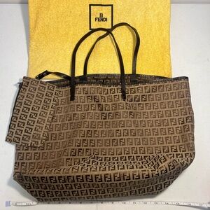 [Fendi] Tan and Black Logo Tote